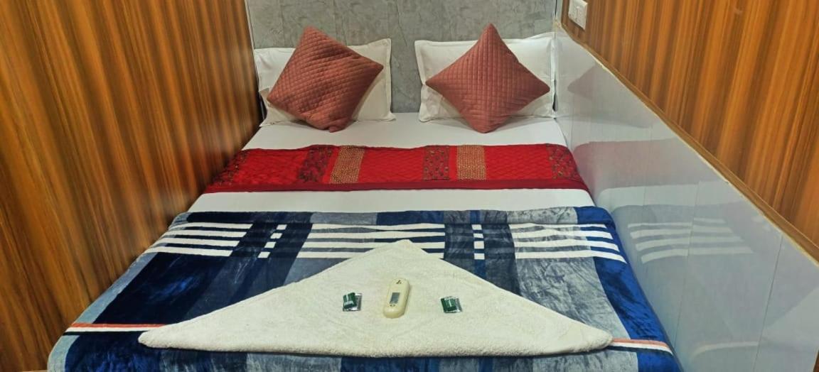 Amaan Hotel مومباي المظهر الخارجي الصورة